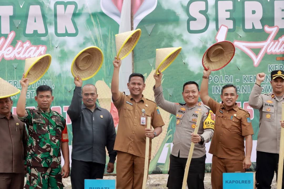 Pemkab Tanjab Barat Dukung Ketahanan Pangan Nasional melalui Kegiatan Tanam Serentak Jagung